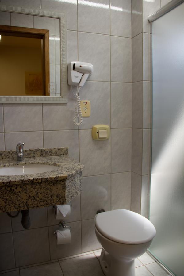 Hotel Pallis Erechim Ngoại thất bức ảnh